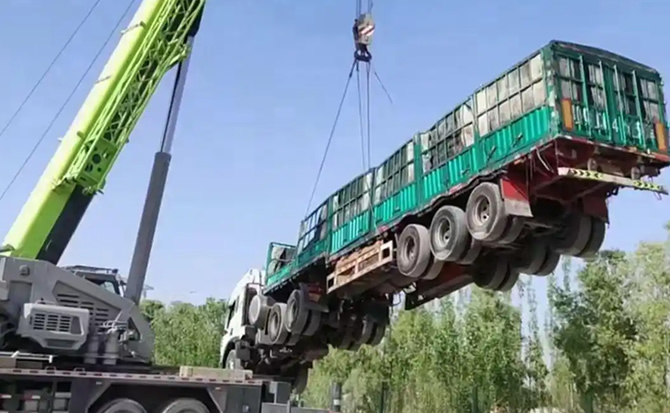 三台道路脱困救援案例